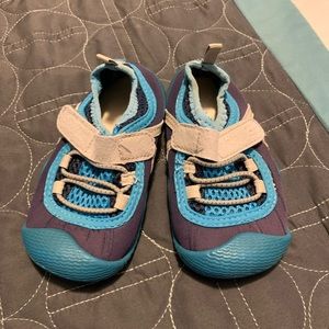 TODDLER | WATER SHOES | SIZE 6C